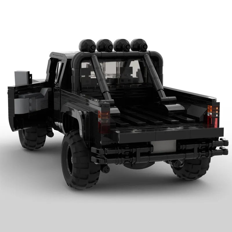 Toyota Hilux 1985 (1500 Pieces)